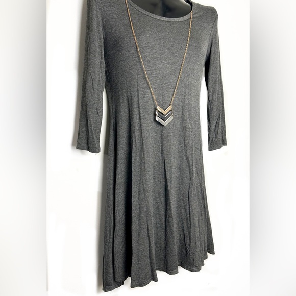 Forever Rose Dresses & Skirts - *NWT* Elegant Long Sleeve Gray Dress